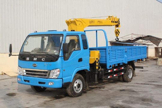 點擊查看詳細信息<br>標題：東風隨車吊 閱讀次數：2813