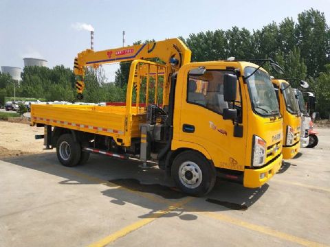 點擊查看詳細信息<br>標題：4噸唐駿隨車吊 閱讀次數：1722