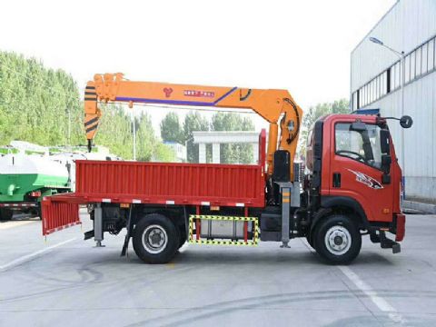 點擊查看詳細信息<br>標題：4噸重汽王牌隨車吊 閱讀次數：1811