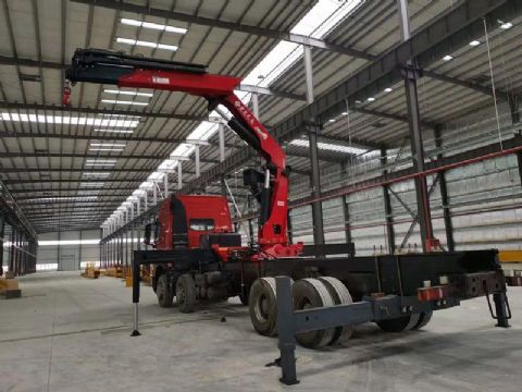 點擊查看詳細信息<br>標題：15噸折臂吊 閱讀次數：2326